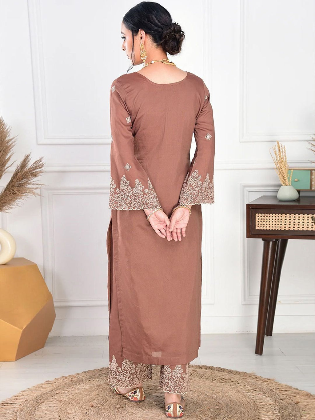 Floral Embroidered Regular Thread Work Straight Kurta with Palazzos & Dupatta